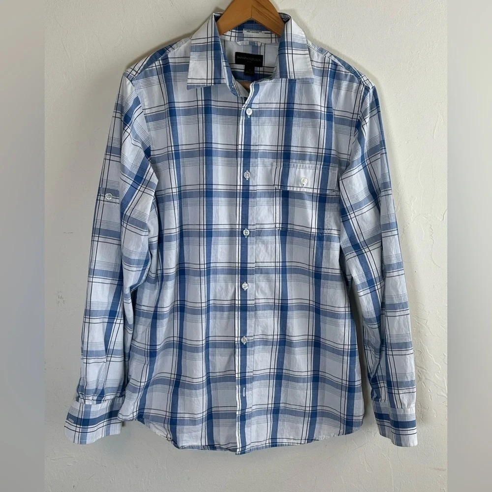 Banana Republic Blue and White Lightweight Plaid Shirt with Roll Up Sleeves SzM